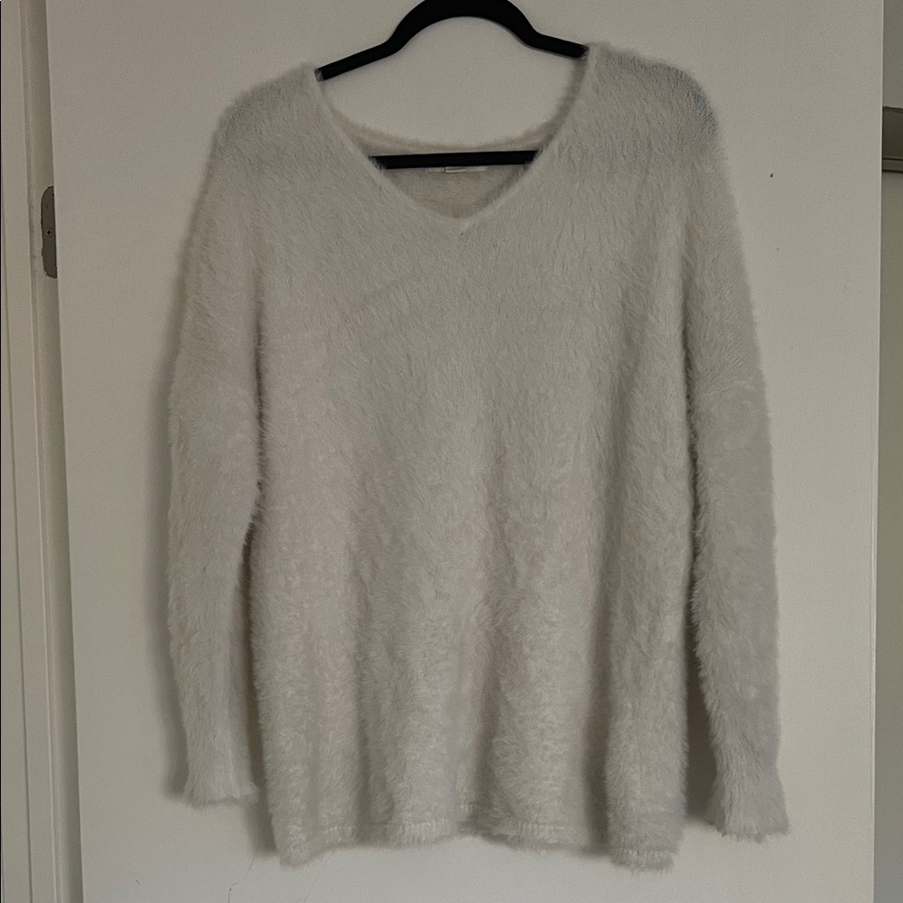 Vine & Love Soft Cream V-Neck Sweater
